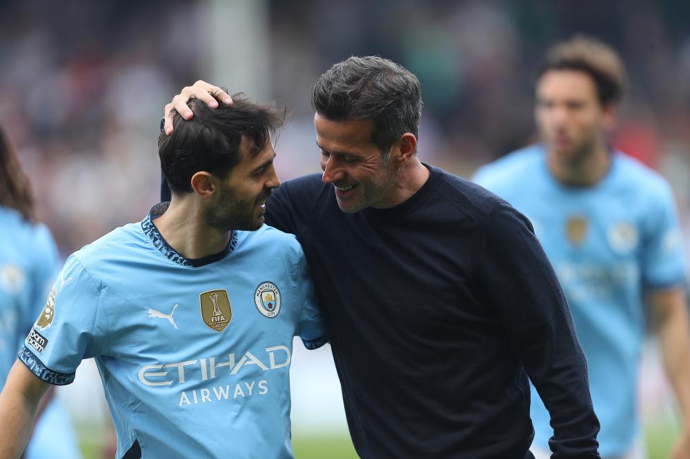 图赫尔：世界杯期间替补球员或待在更衣室，我们有勇气去争冠